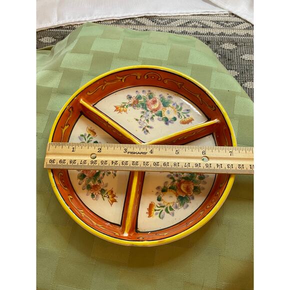 Japanese painted ceramic plate w/ wood box - Picture 10 of 16